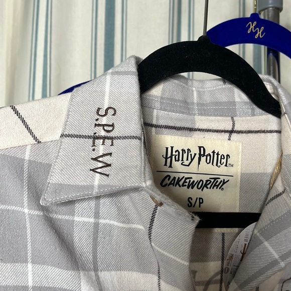Rare Dobby Harry Potter flannel cakeworthy cream grey w/ brown pinstripe tartan - Picture 7 of 16